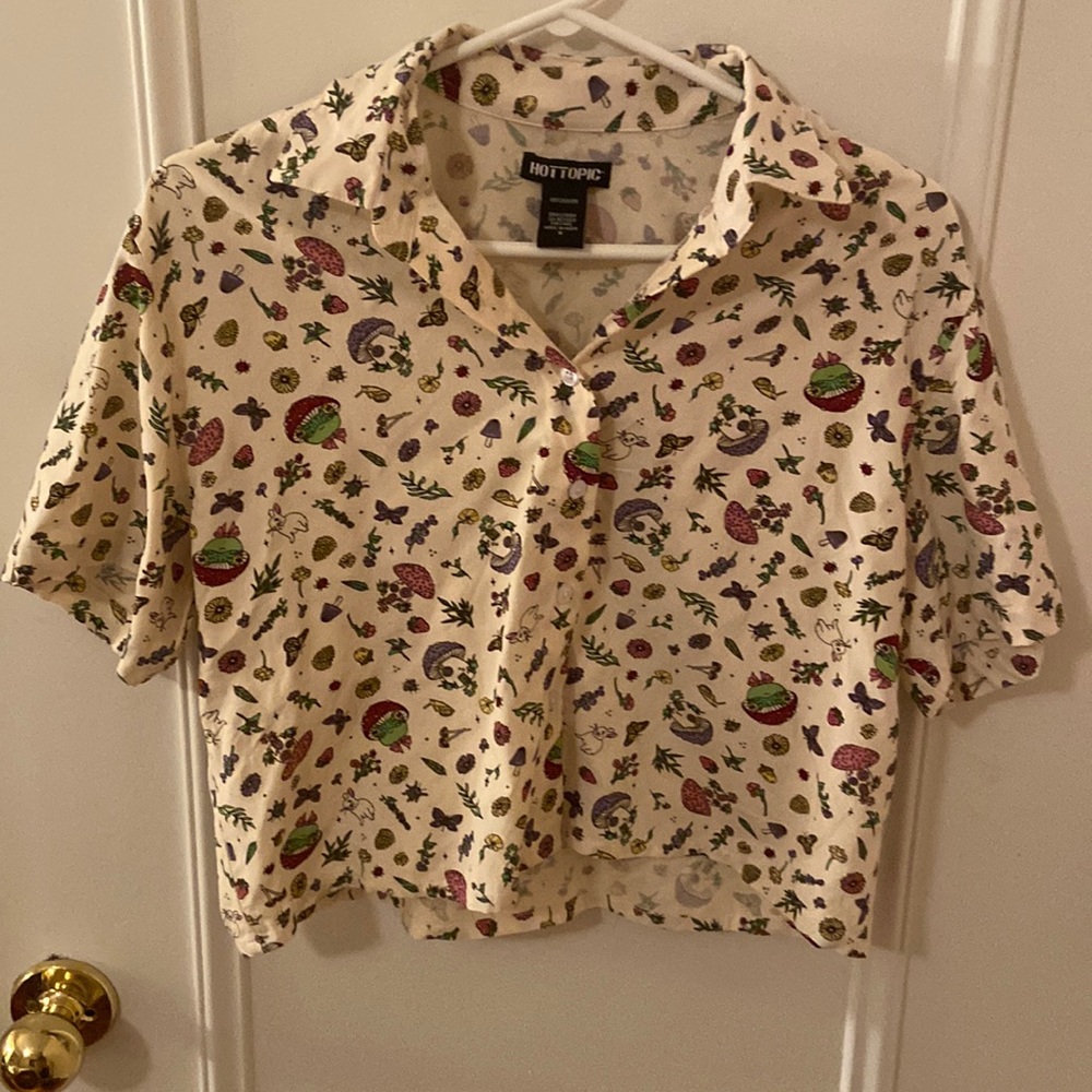 Hot Topic Mushroom Crop Top